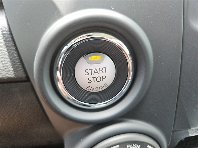 2024 Nissan Titan XD SV Image 29 of 38