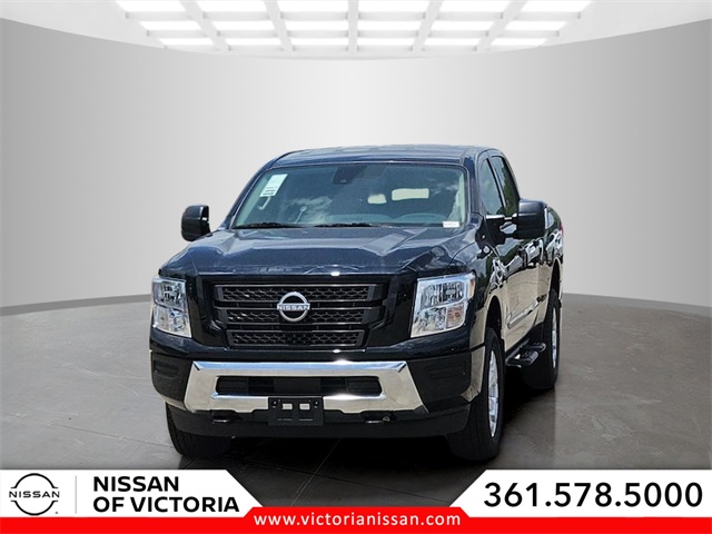 2024 Nissan Titan XD SV Image 1 of 38