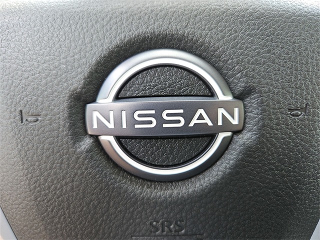 2024 Nissan Titan XD SV Image 33 of 38