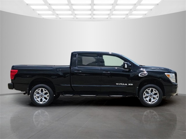 2024 Nissan Titan XD SV Image 4 of 38