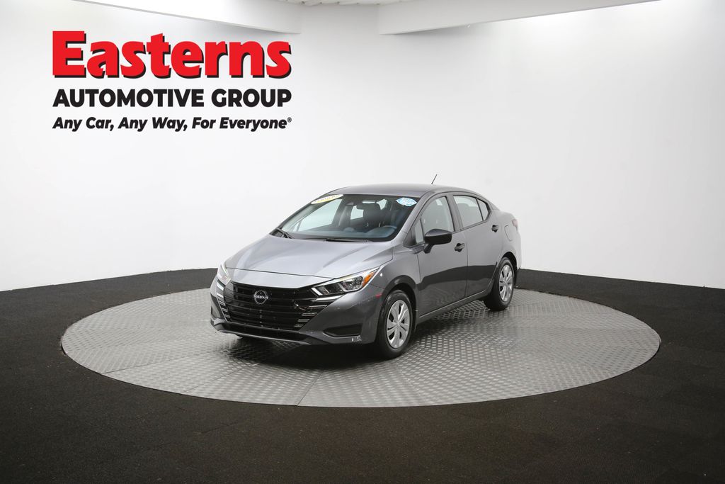 2024 Nissan Versa S Image 2 of 64