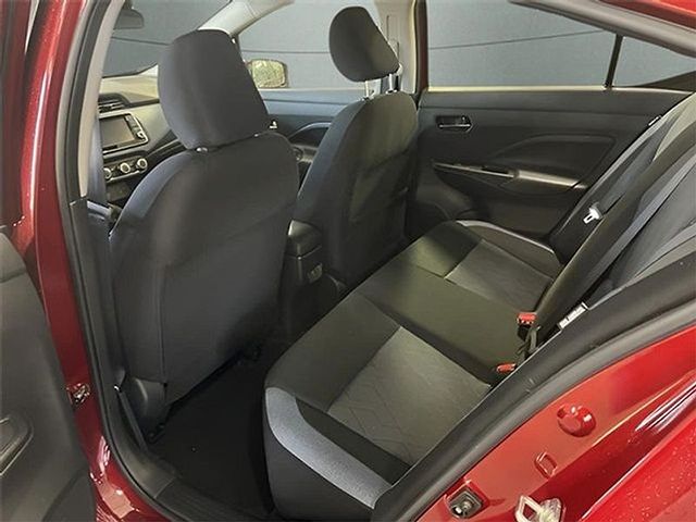 Vehicle image 10 of 22