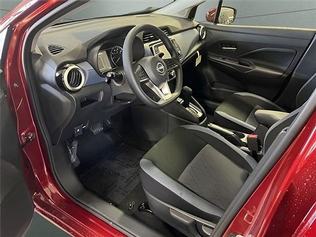 Vehicle image 14 of 22