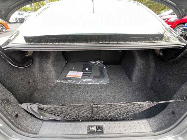 Vehicle image 13 of 20