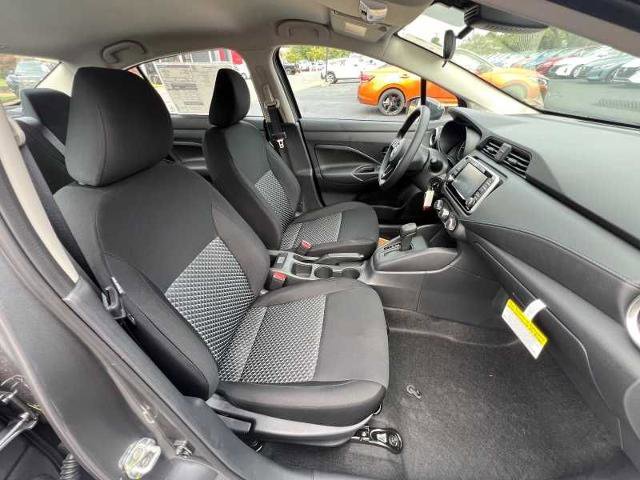 Vehicle image 14 of 20