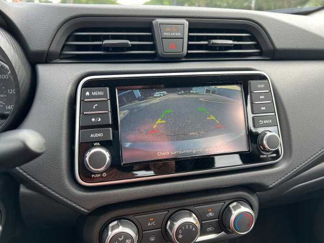 Vehicle image 18 of 20