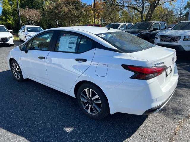 Vehicle image 7 of 18