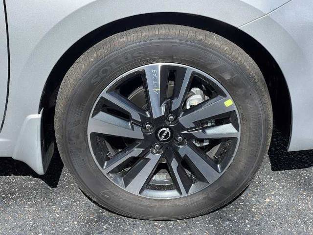 Vehicle image 9 of 19
