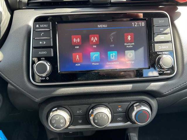 Vehicle image 16 of 19