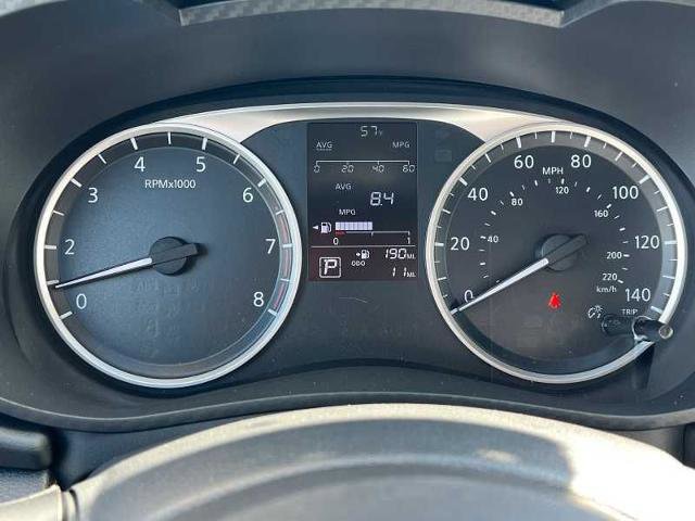 Vehicle image 18 of 19