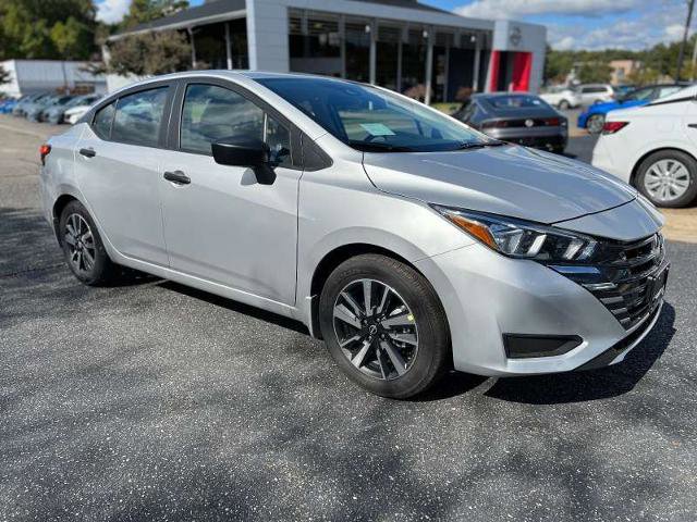 Vehicle image 3 of 19