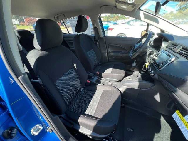Vehicle image 13 of 19