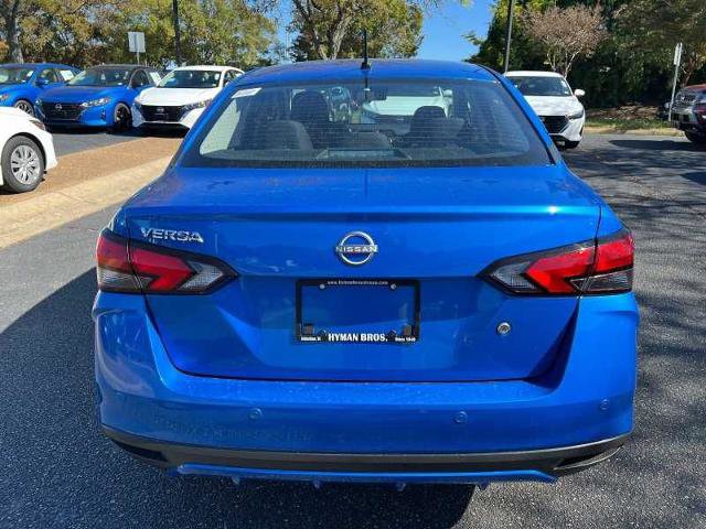 Vehicle image 6 of 19