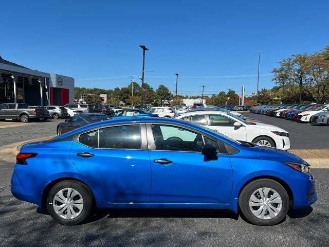 Vehicle image 4 of 19
