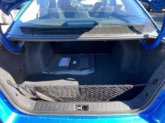 Vehicle image 12 of 19