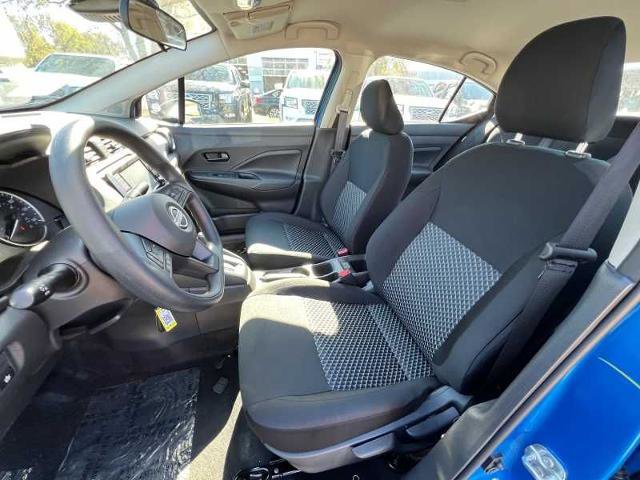 Vehicle image 10 of 19