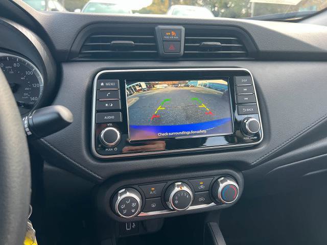 Vehicle image 18 of 20