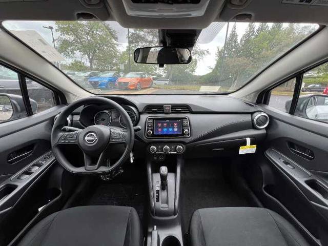 Vehicle image 16 of 20