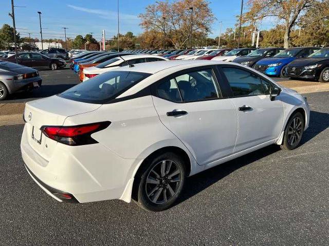 Vehicle image 5 of 19