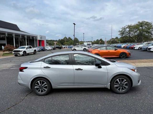 Vehicle image 5 of 19