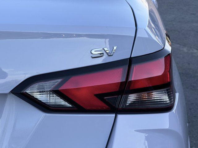 Vehicle image 62 of 85