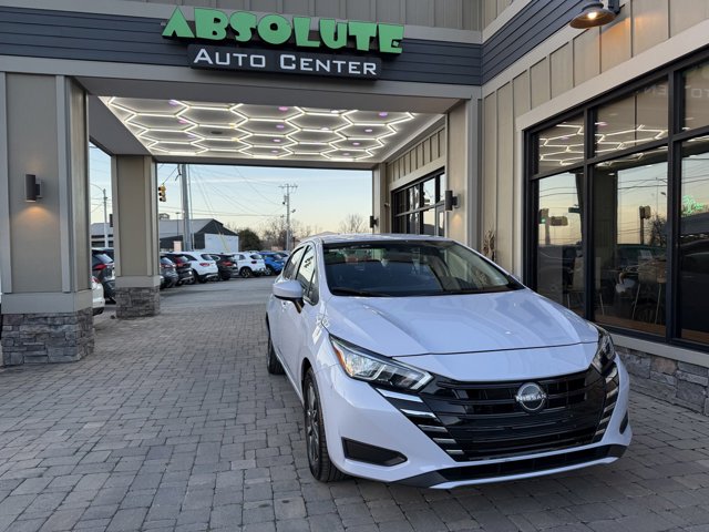 Vehicle image 8 of 85