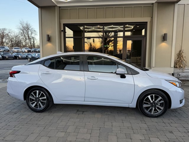 Vehicle image 19 of 85