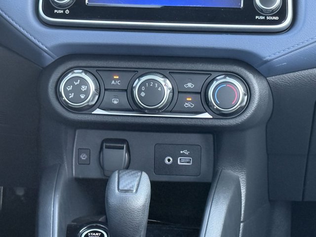Vehicle image 70 of 85