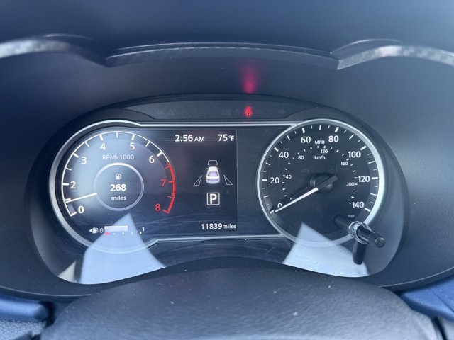 Vehicle image 75 of 85