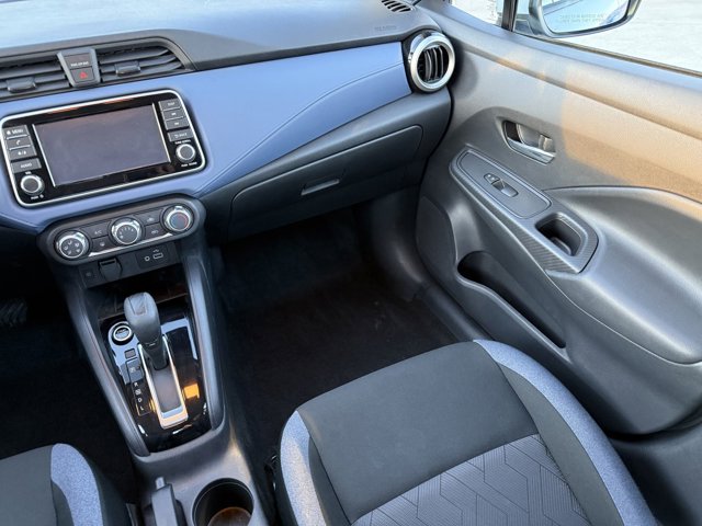 Vehicle image 41 of 85