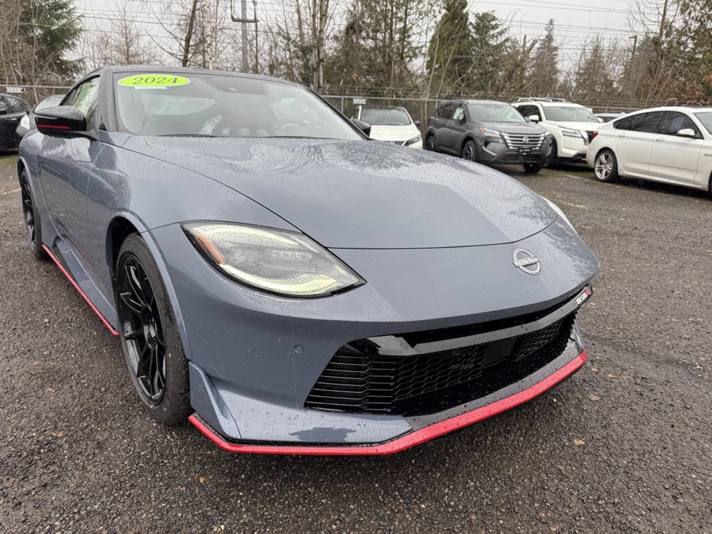 Vehicle image 8 of 33