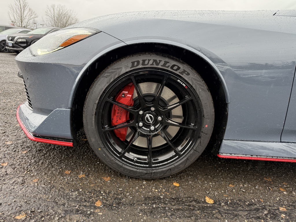 Vehicle image 16 of 33