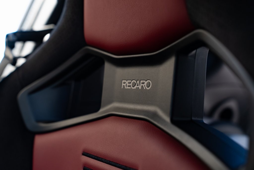 Vehicle image 23 of 24