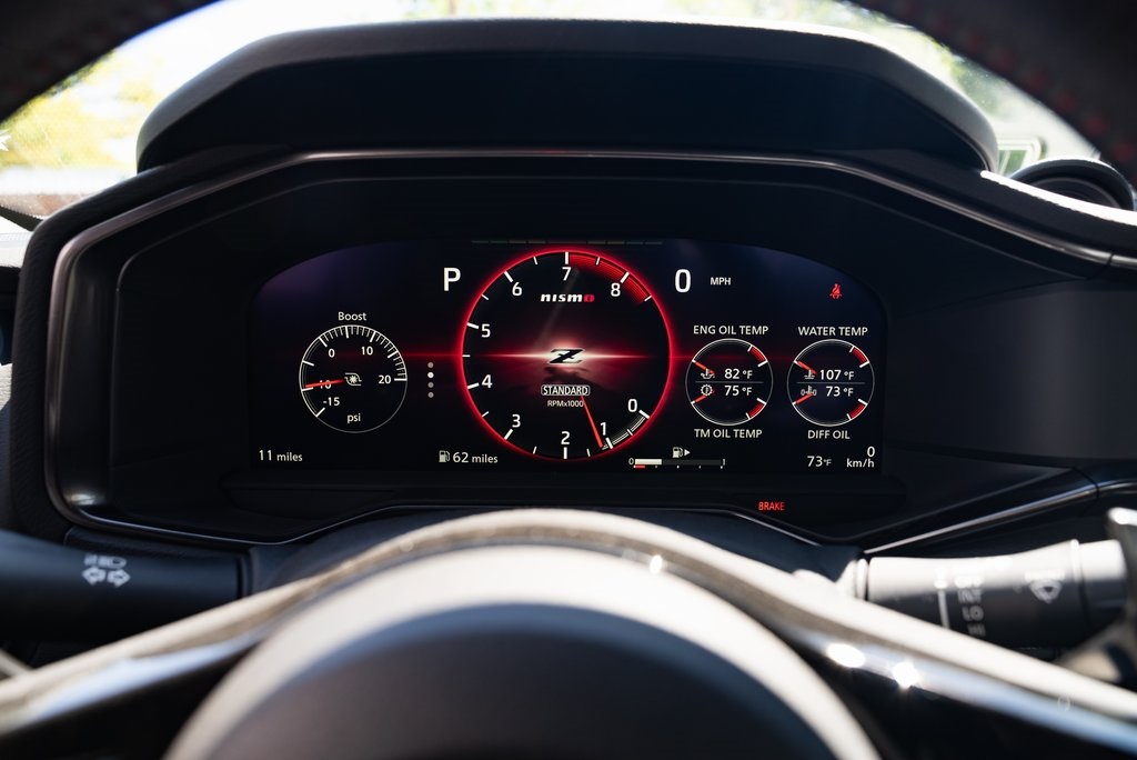 Vehicle image 17 of 24