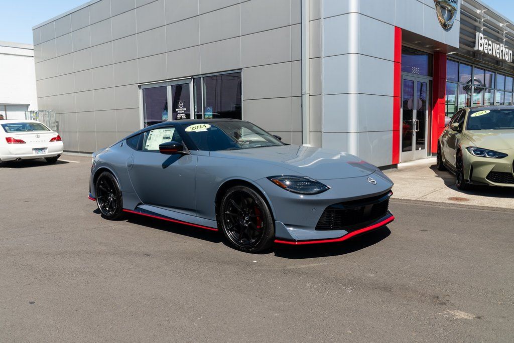 2024 Nissan Z NISMO Image 3 of 24