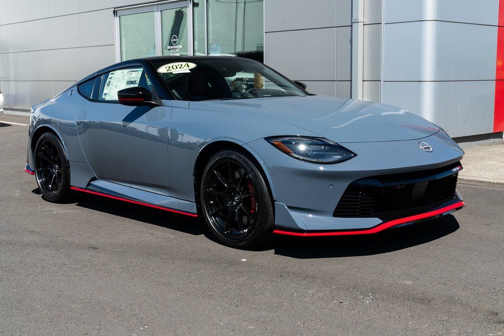 2024 Nissan Z NISMO Image 2 of 24