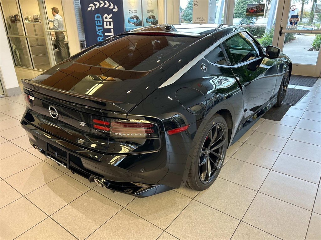 Vehicle image 5 of 36
