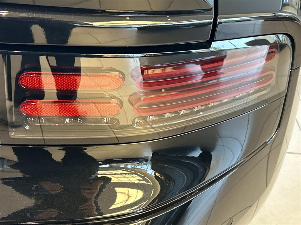 Vehicle image 10 of 36