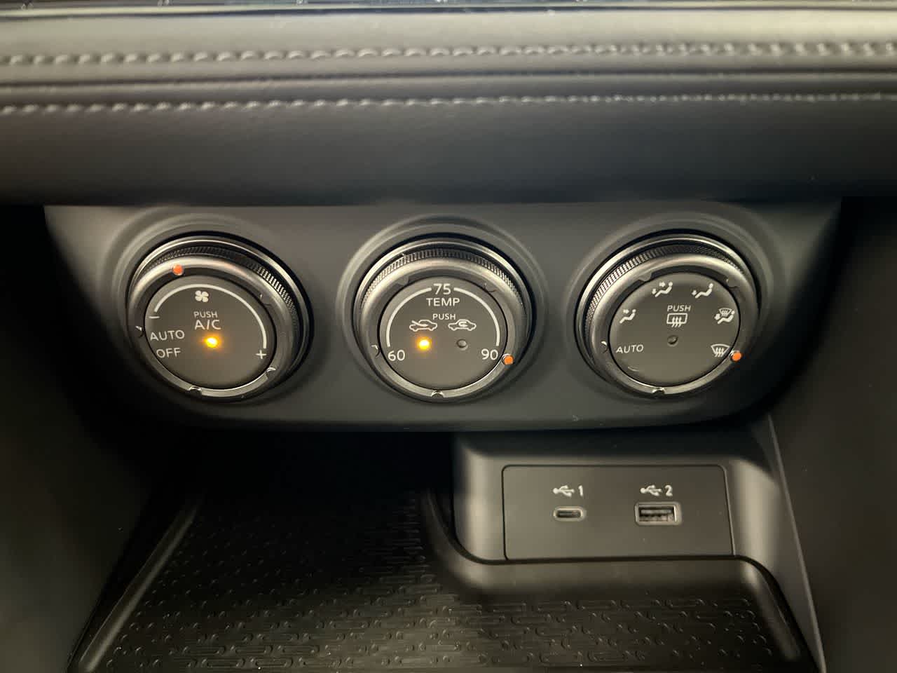Vehicle image 19 of 25