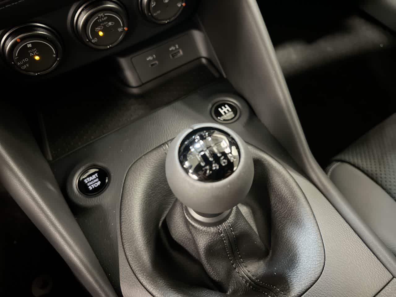 Vehicle image 20 of 25