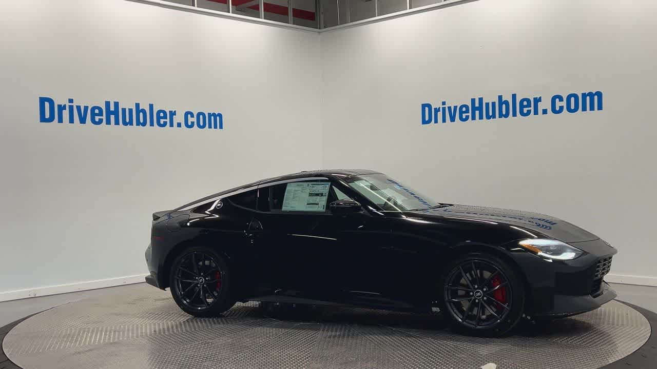 Vehicle image 4 of 25