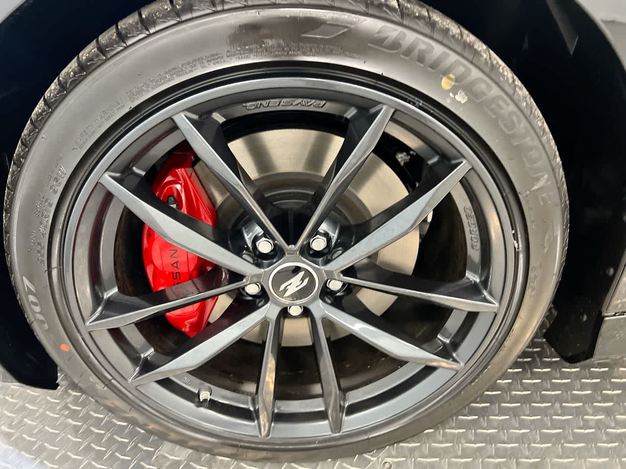 Vehicle image 10 of 25