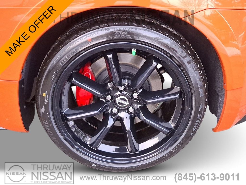 Vehicle image 6 of 19