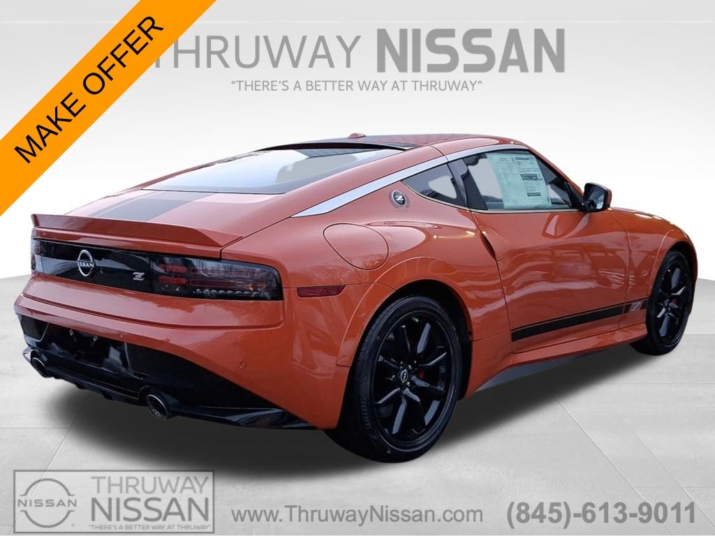 Vehicle image 4 of 19