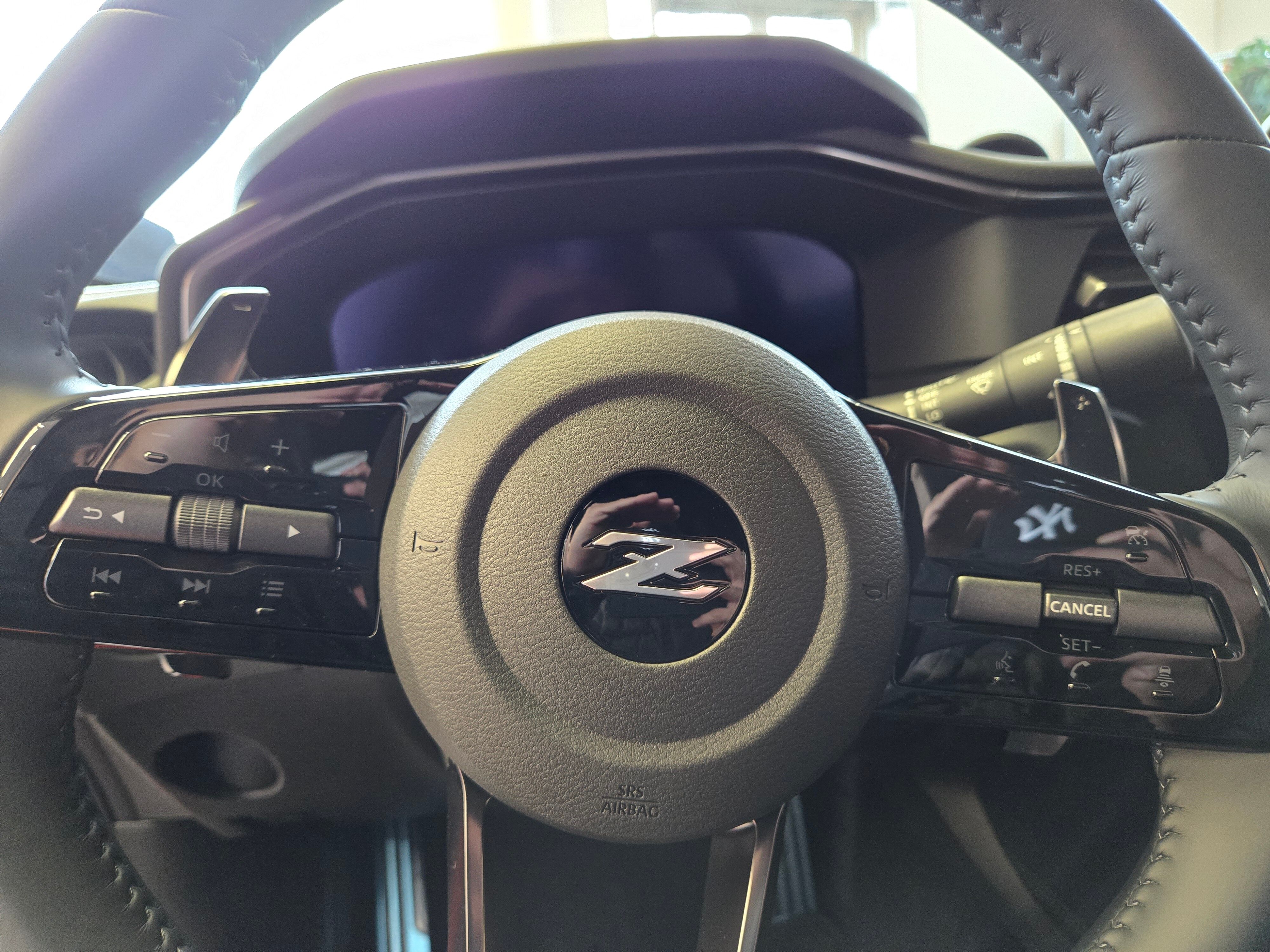 Vehicle image 22 of 24