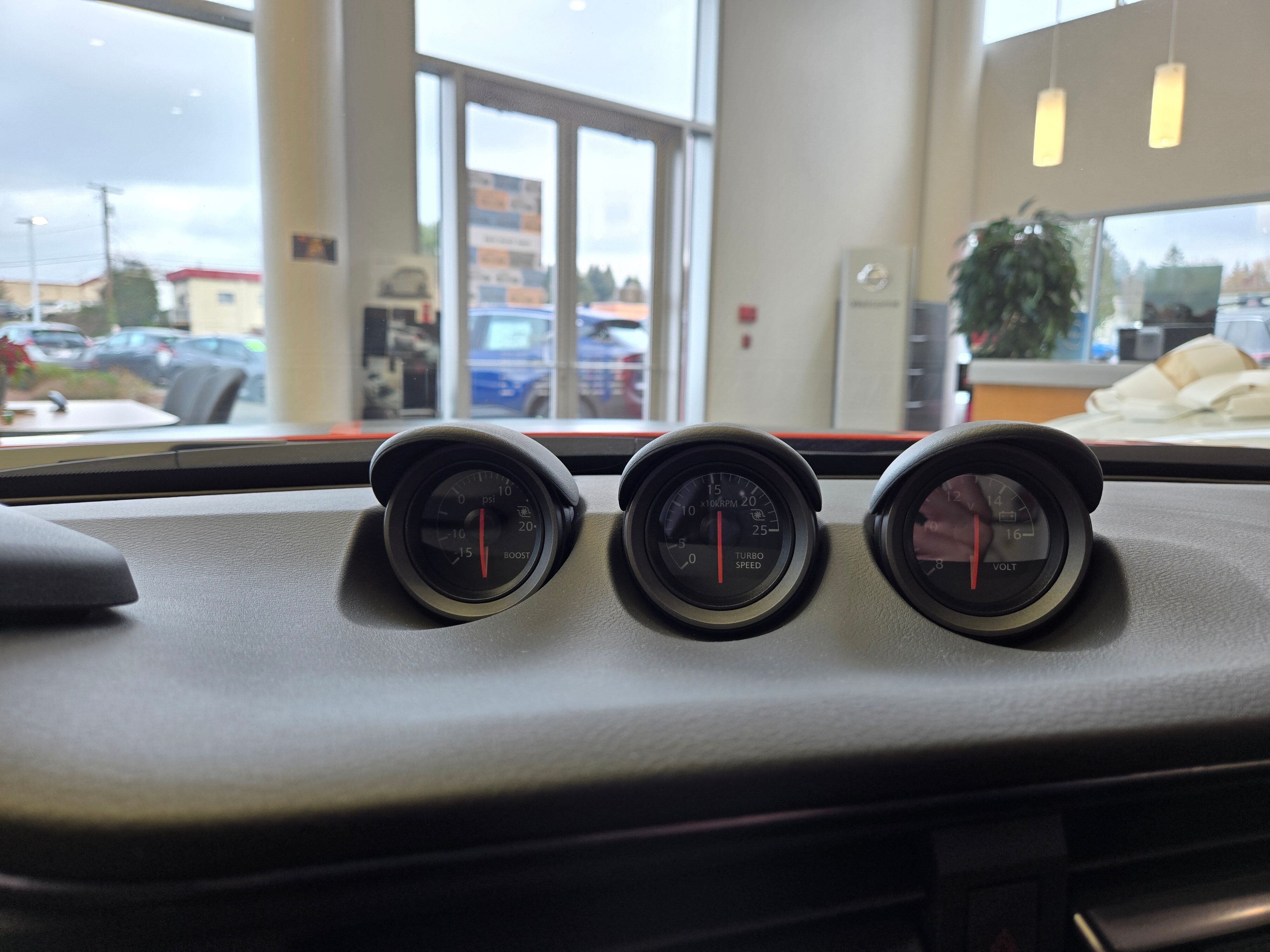 Vehicle image 14 of 24