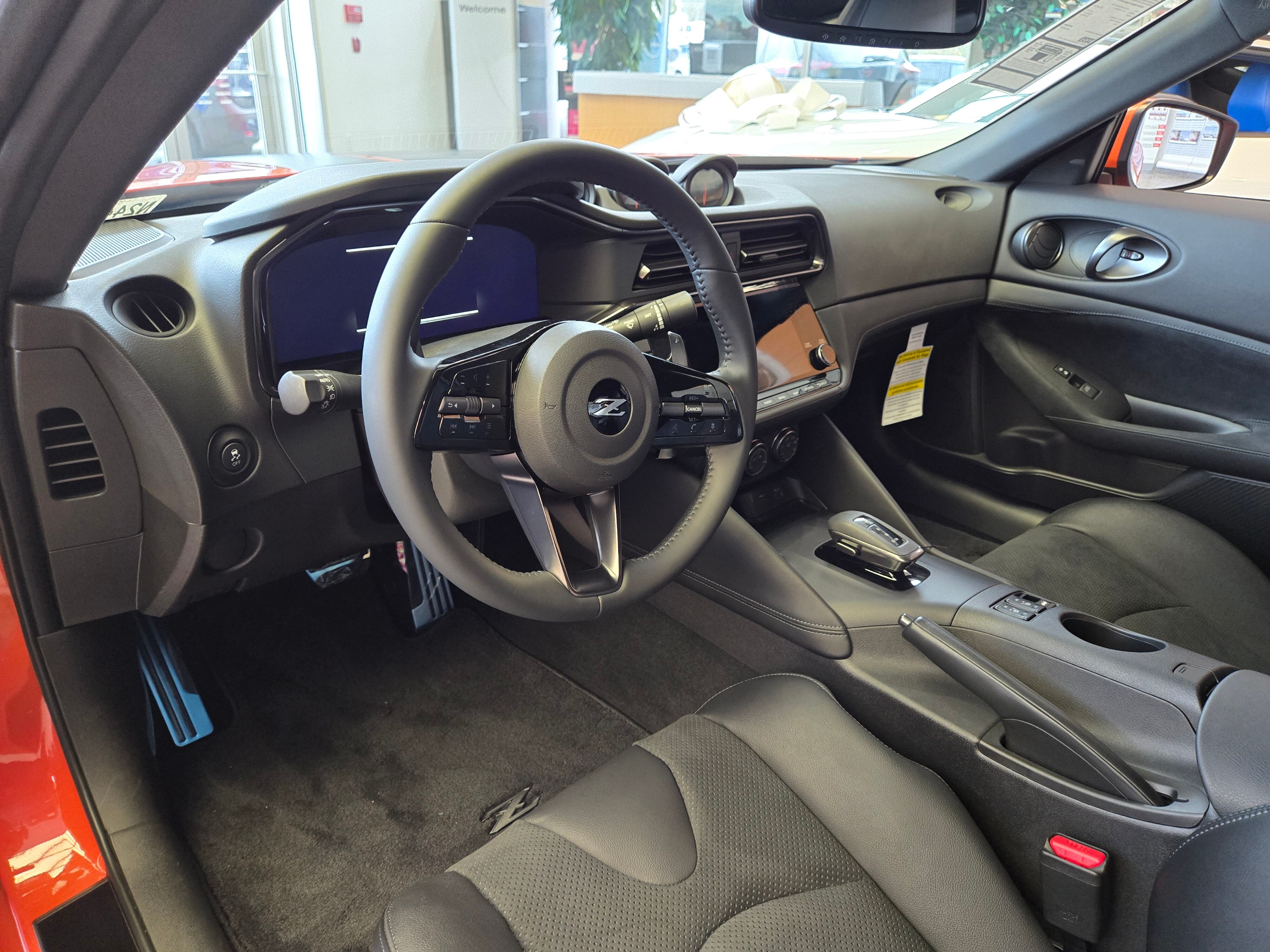 Vehicle image 13 of 24