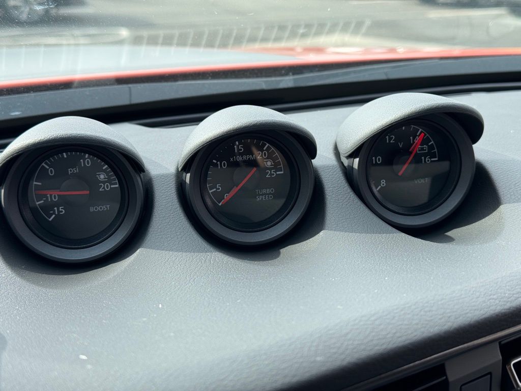 Vehicle image 17 of 29