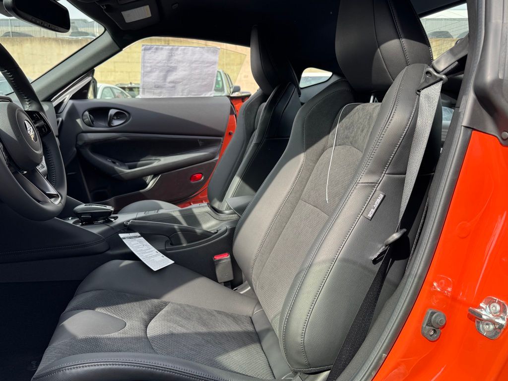 Vehicle image 20 of 29
