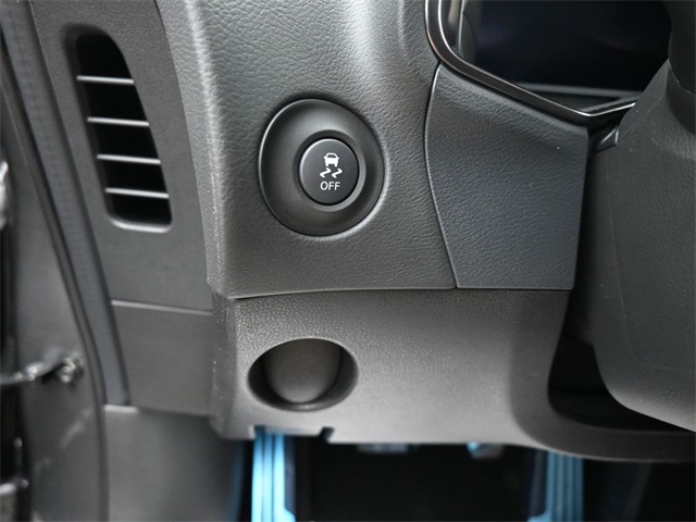Vehicle image 29 of 41